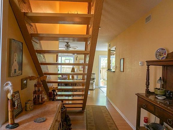 3rd image of 2205 Avenue K