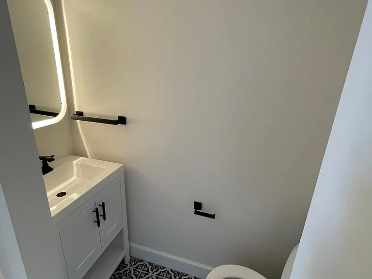 75 Florida Ave NW #4 — Photo 15