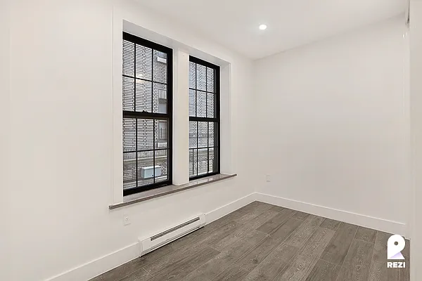 Rented by REZI | media 4