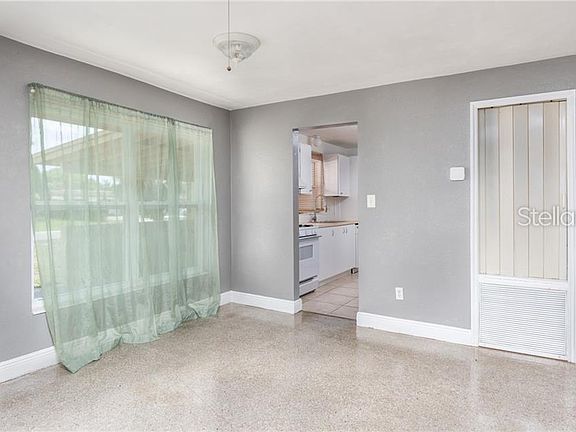 5th image of 1027 Keats Ave #2