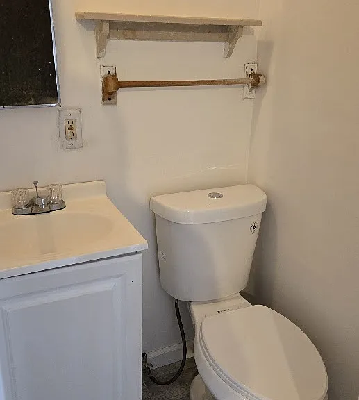 96 S Montgomery St — Photo 16