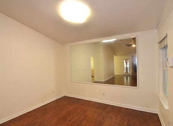 4th image of 2601 Tumlinson Fort Dr