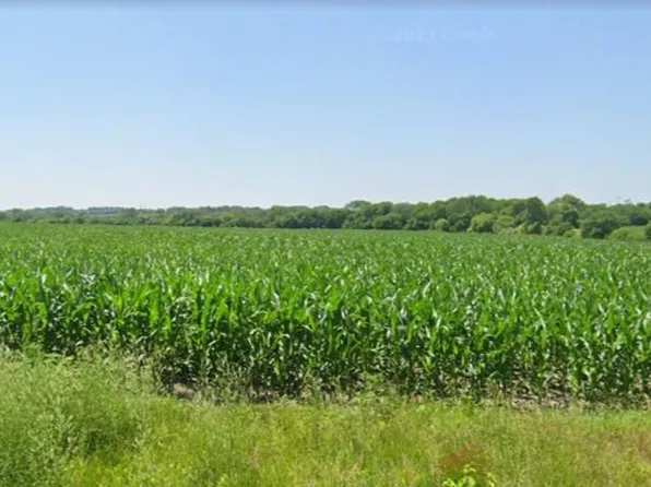 18140 Four Corners Rd, Edgerton, KS 66021