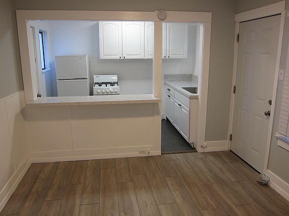 5th image of 841 Manhattan Ave APT 6