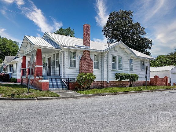2nd image of 1301 E 38th Street