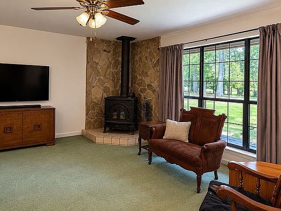 2nd image of 18019 Rakestraw Dr
