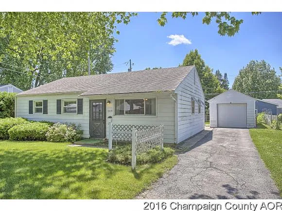 1309 Larkspur Ln photo 1