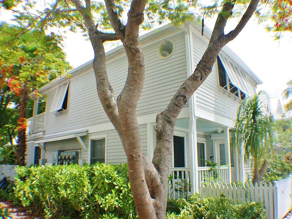 1st image of 210 Southard St