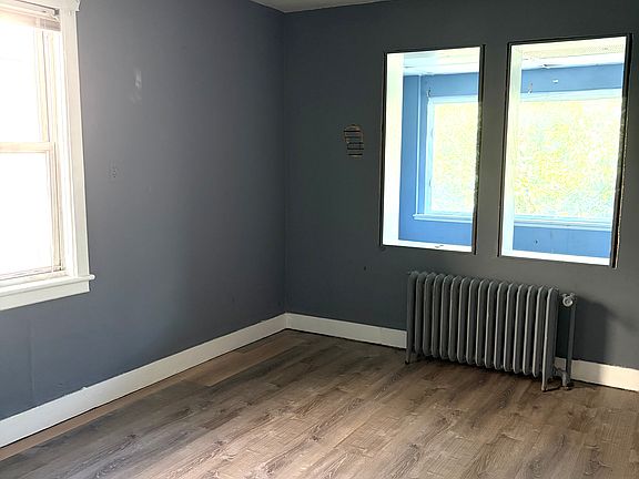 5th image of 17 Hamilton Ave