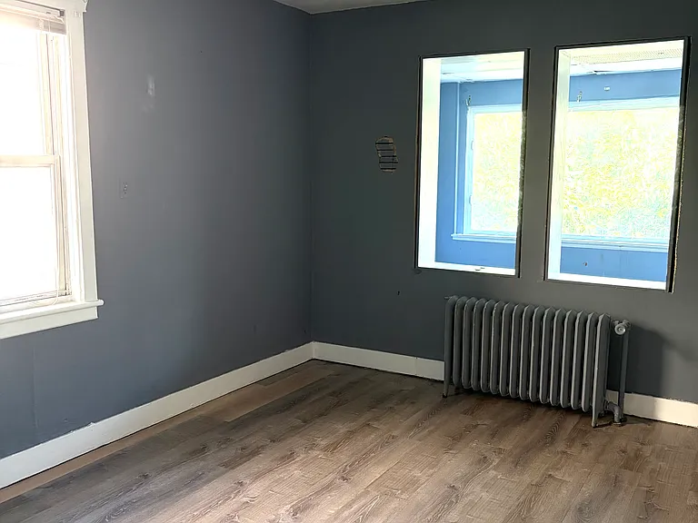 17 Hamilton Ave — Photo 5