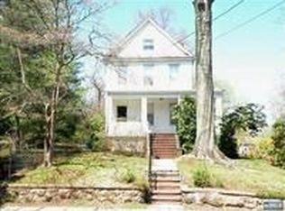 25 Norman Pl, Tenafly, NJ 07670