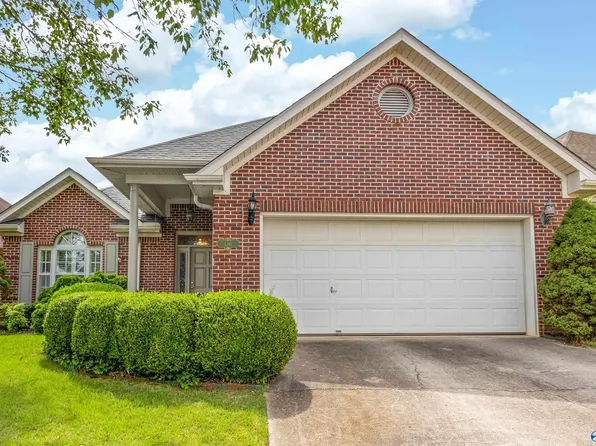 136 Canterbury Dr, Madison, AL 35758
