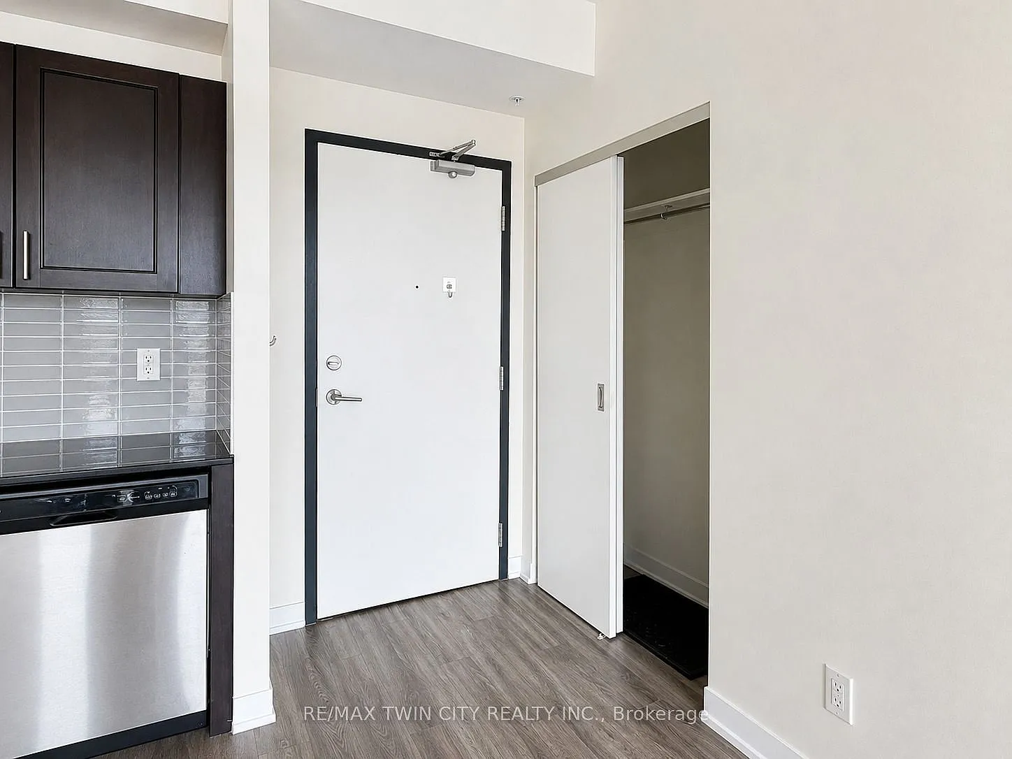 1 bed, $1,800 — Photo 4