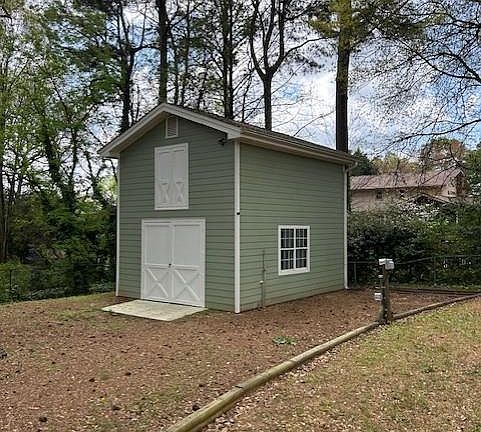 5th image of 5162 Irwin Ct SW