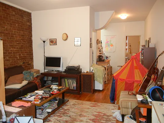 Rented by Brooklyn Heights Real Estate Inc | media 21