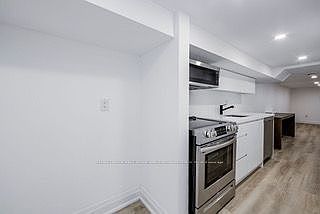 5th image of 288 Markham St