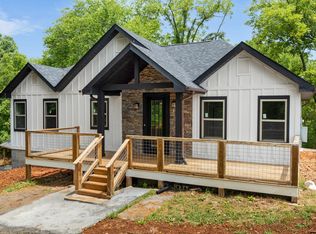2222 Bales Rd, Knoxville, TN 37914