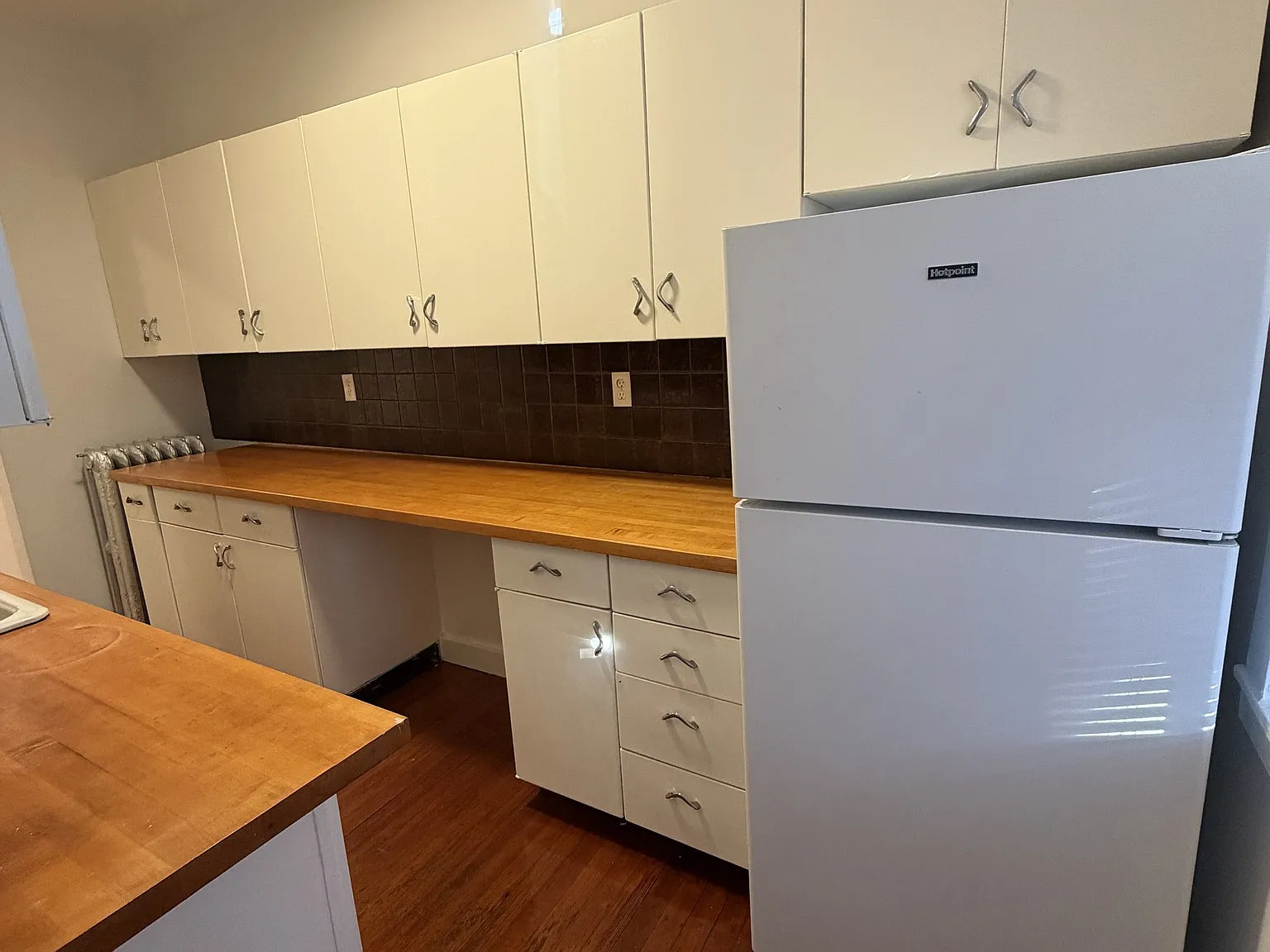 Studio, 9999 sqft, $2,600 — Photo 4
