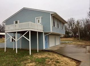 120 N Hazel St #2, Grove, OK 74344