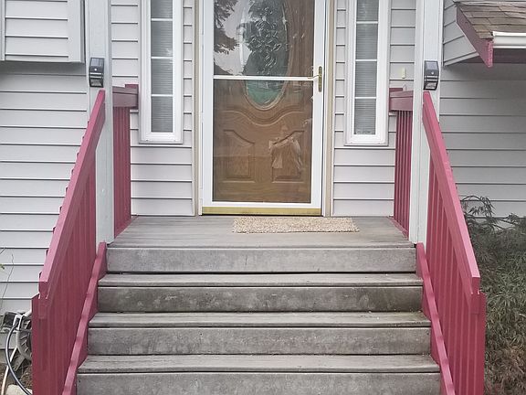 3rd image of 7404 207th Ave E