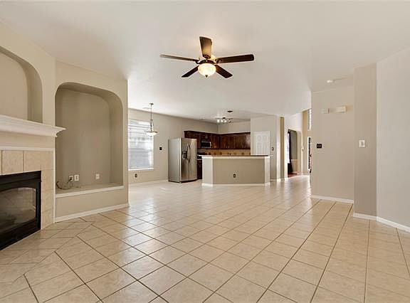 4th image of 4201 Canyon Glen Cir