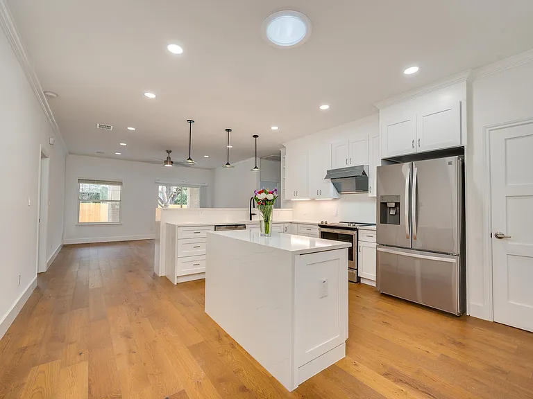 4601 Eilers Ave — Photo 10