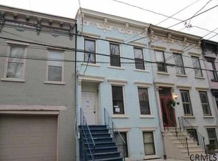 15 Irving St, Albany, NY 12202