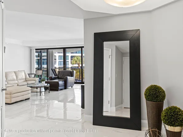 3120 S Ocean Blvd APT 2-402, Palm Beach, FL 33480