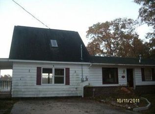 4215 E Holton Whitehall Rd, Holton, MI 49425