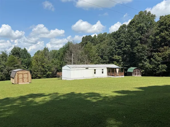 810 Big Springs Rd, Scottsville, KY 42164
