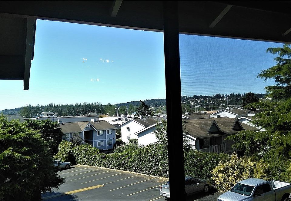 1st image of 270 SE Barrington Dr #301