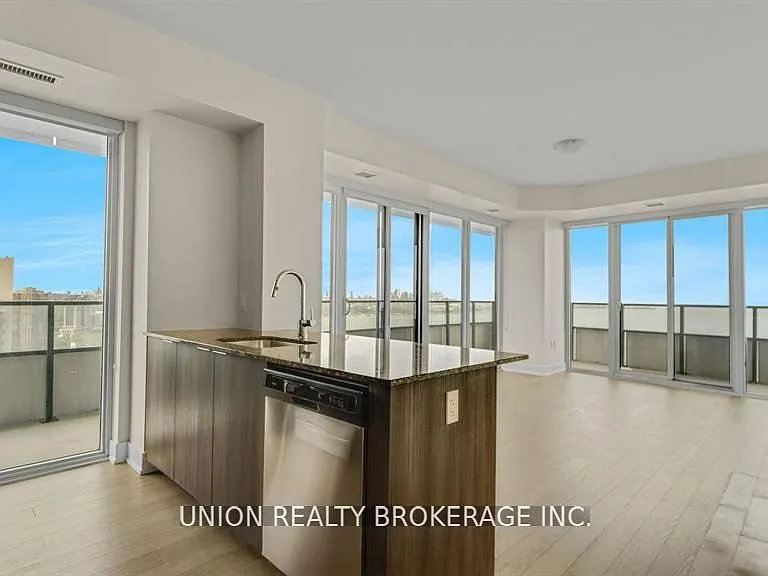 20 Shore Breeze Dr #3907 — Photo 8