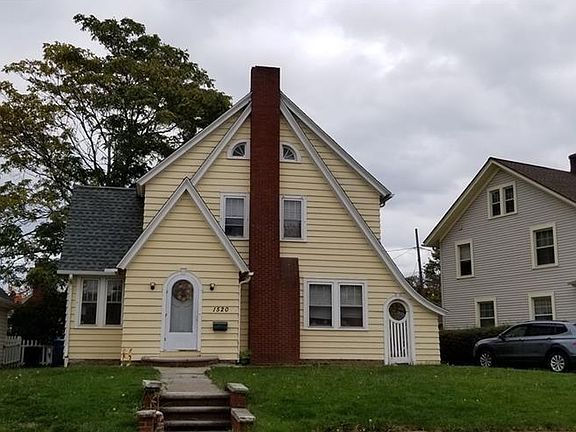 2nd image of 1520 S Lakeview Blvd