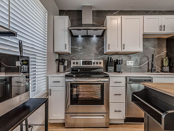 4th image of 3711 S Indianapolis Ave #13