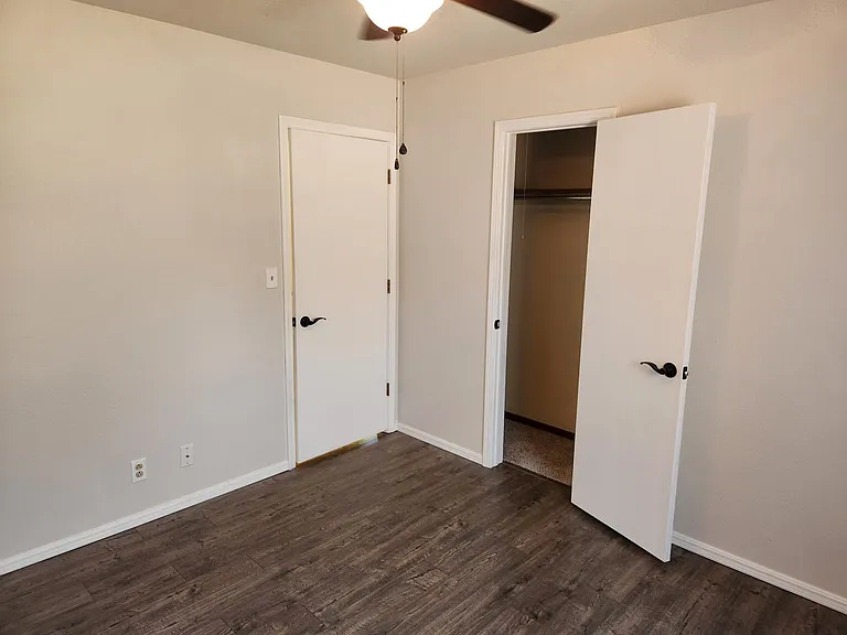 423 Oakdale Dr — Photo 13