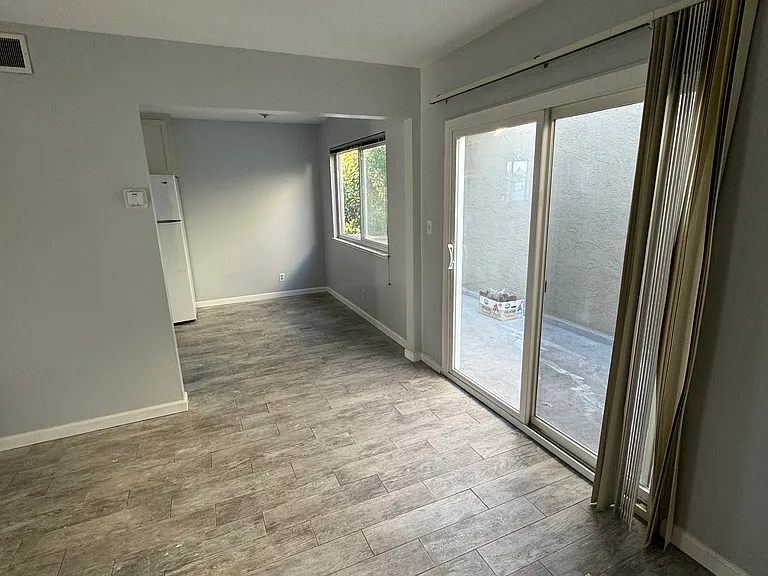 1077 Topaz Ave #17 — Photo 10