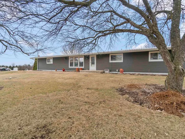 101 Mount Zion Rd, Eureka, IL 61530