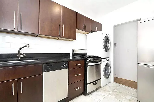 Rented by Living New York | media 11