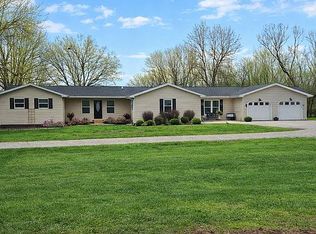 8567 Ashley Ln, New Athens, IL 62264