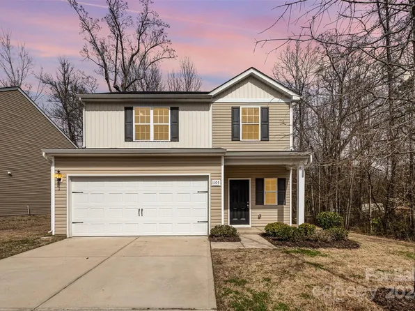 1105 Rook Rd, Charlotte, NC 28216