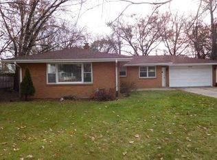 3731 Highcrest Rd, Rockford, IL 61107