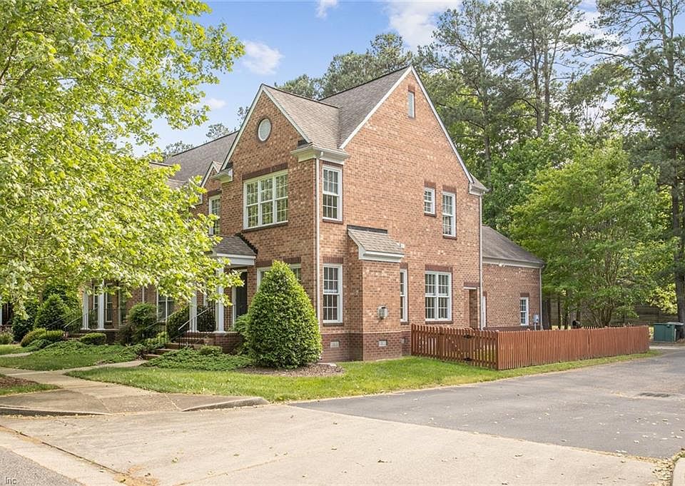 1st image of 263 Herman Melville Ave