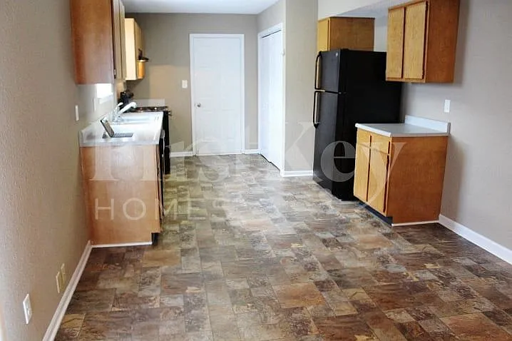 107 Azalea Dr — Photo 6