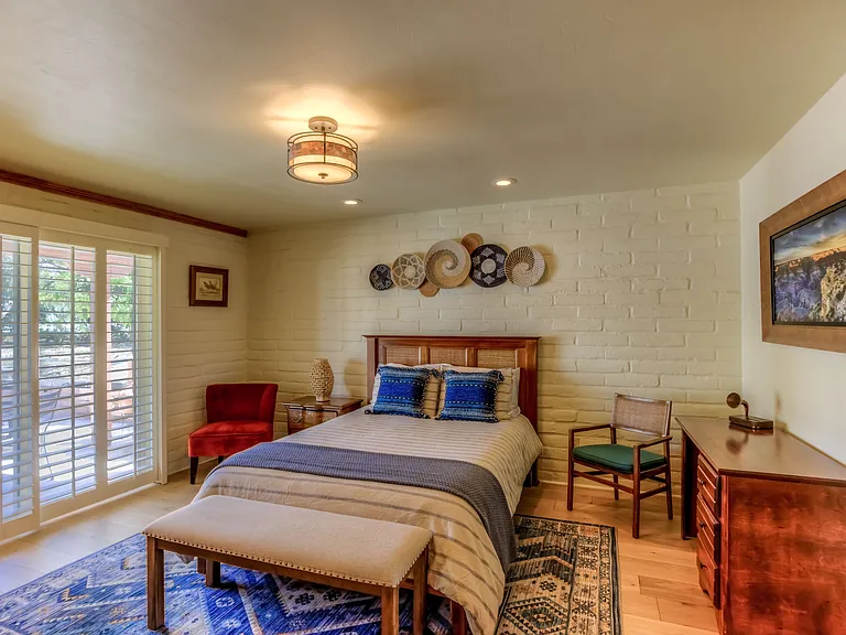 235 W Greenock Dr — Photo 15