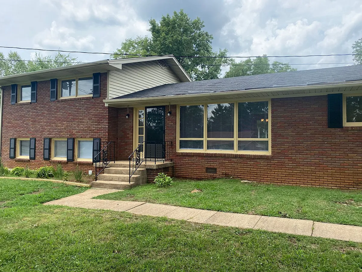 Building Photo - 907 Whitehall Rd