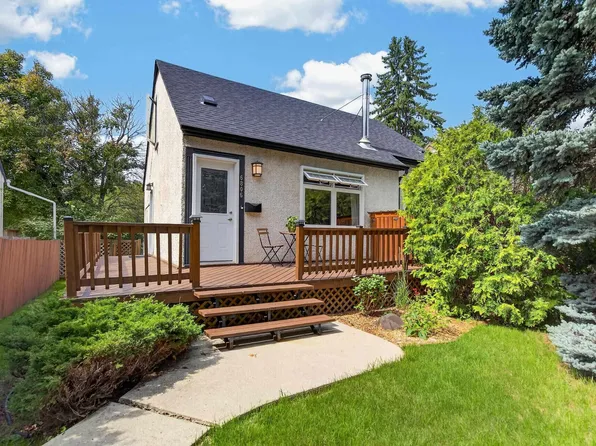 6806 110th St NW, Edmonton, AB T6H 3E7