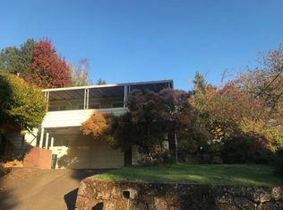 6930 SW 37th Ave, Portland, OR 97219