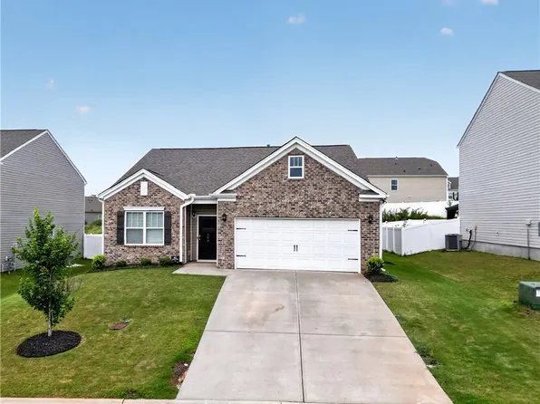 203 Light Spring Rd, Easley, SC 29642