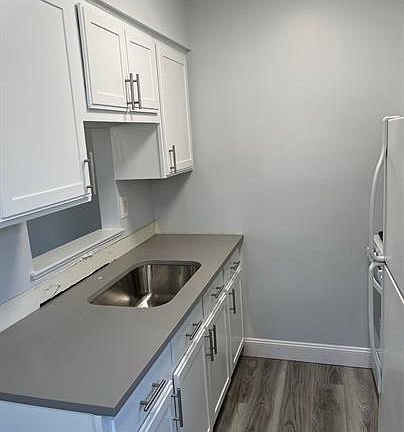 5th image of 805 Center Ave #6