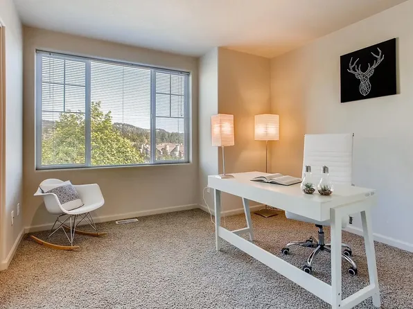 575 NW 118th Ave Unit 105, Portland, OR 97229